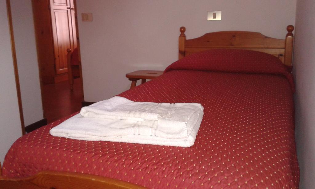 Cervinia Due Aparthotel Breuil-Cervinia Bilik gambar