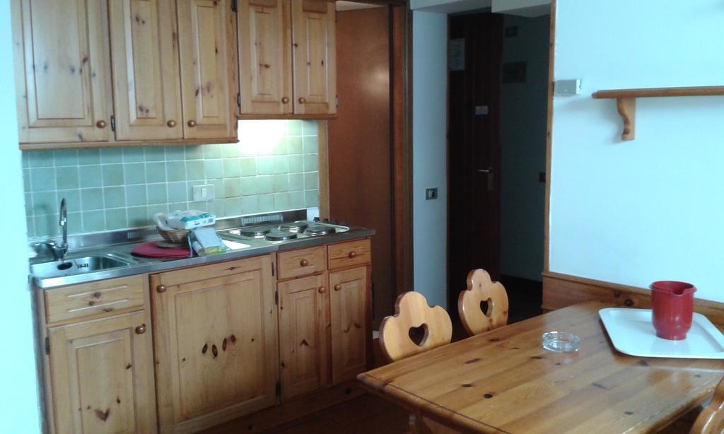Cervinia Due Aparthotel Breuil-Cervinia Bilik gambar